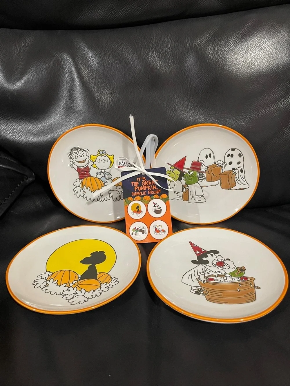 Halloween Peanuts Snoopy Appetizer Plates, set of 4 - Snoopy The Great Pumpkin
